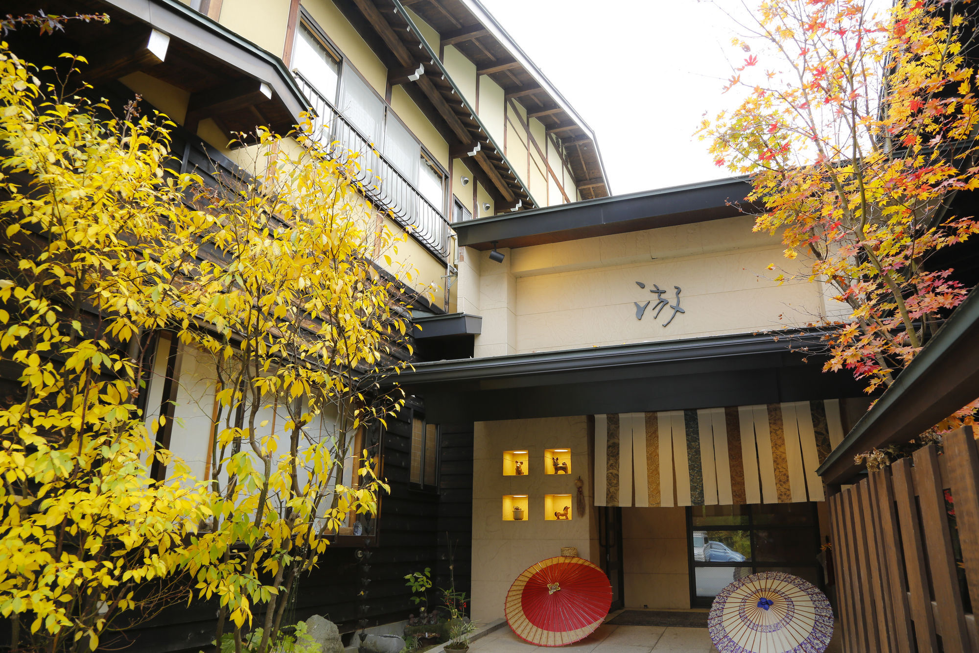 Kutsuroginoya Yuu Ryokan 4*
